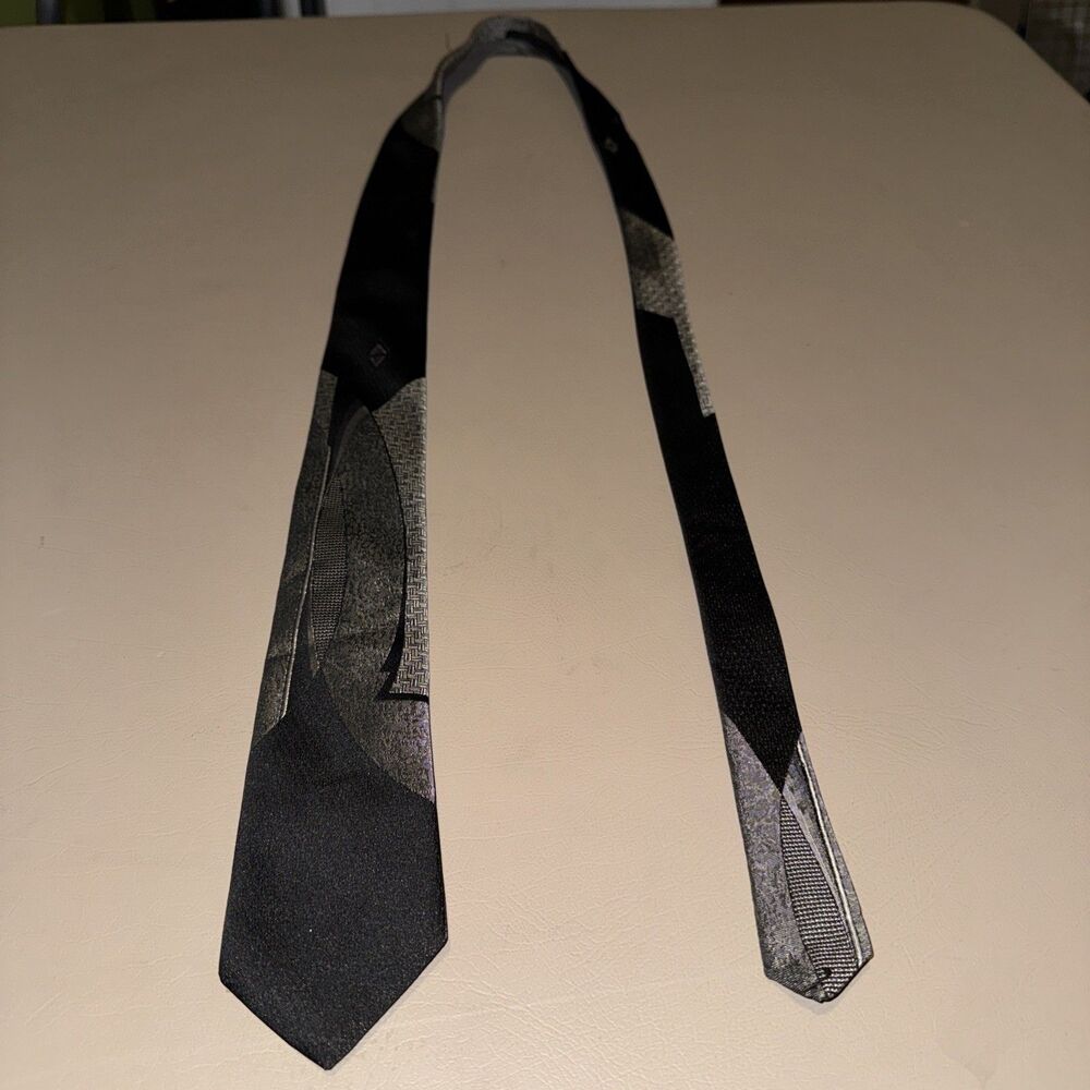 City Streets Men’s Tie Gray/Black